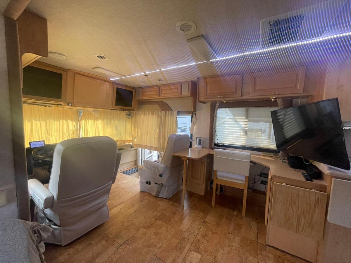 ホテルRundle Mountain Rv Park キャンモア エクステリア 写真